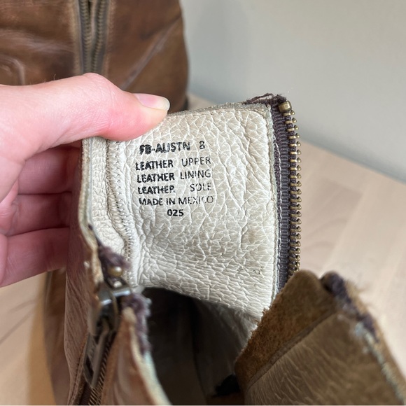 SOLD- Double zipper Freebird booties size 8! - Picture 2 of 3